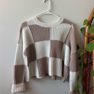 Checkered Brown and White Crew Neck Cropped Sweater